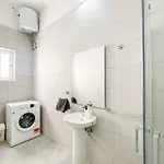 Ocean Breeze 8 - Sliema Strand,